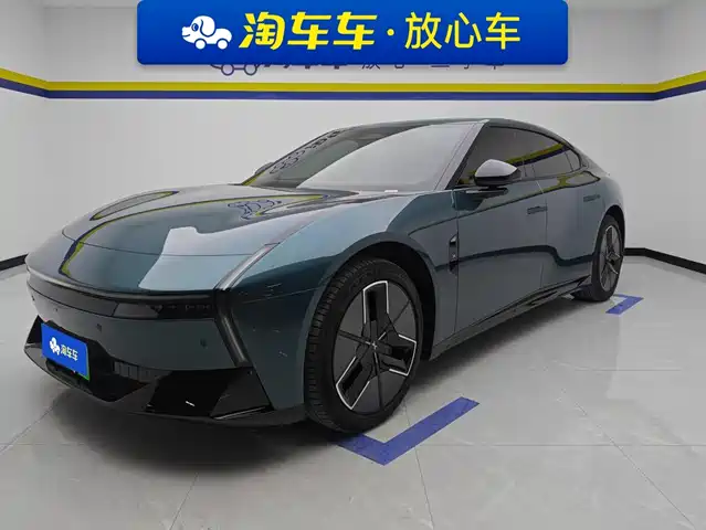 2025 Xpeng P7