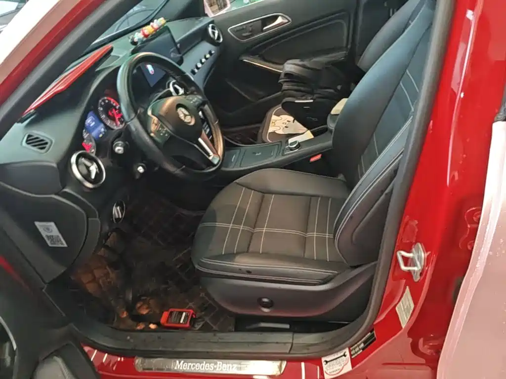 Mercedes-Benz A-Class (Import) — миниатюра 15