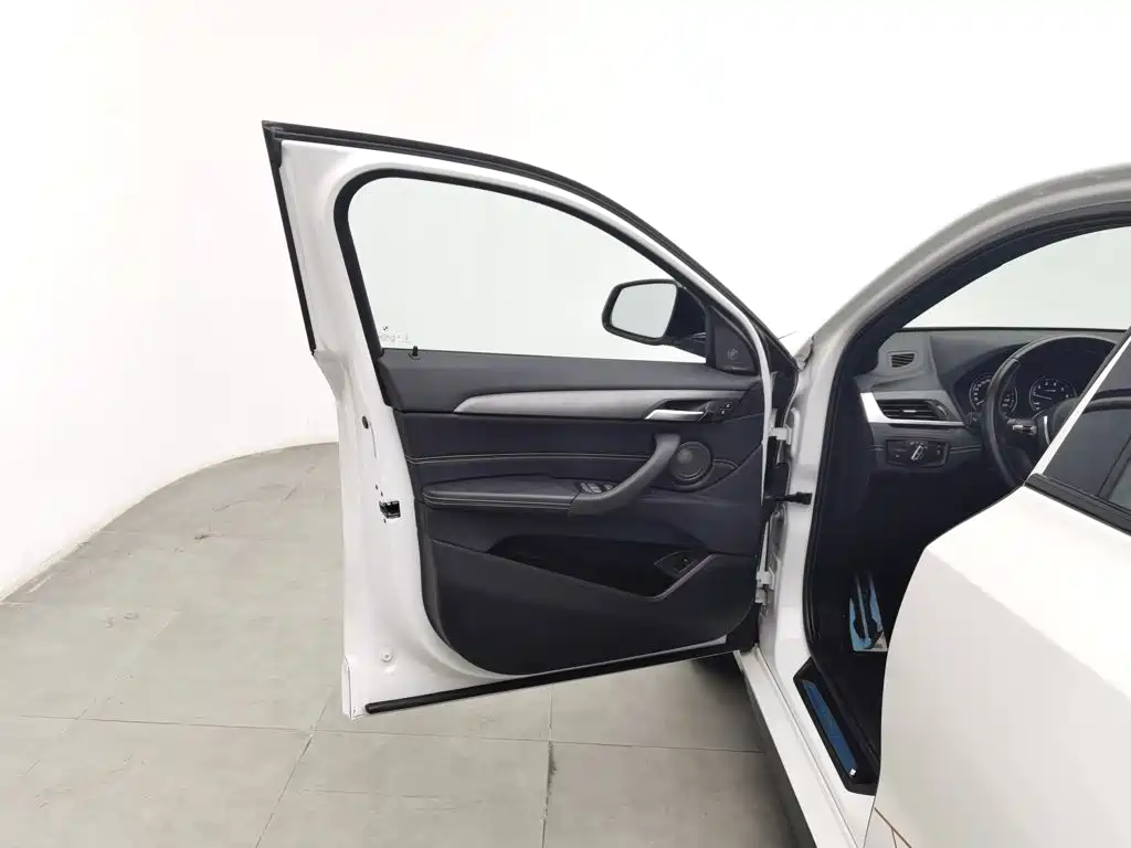 BMW X2 — миниатюра 8