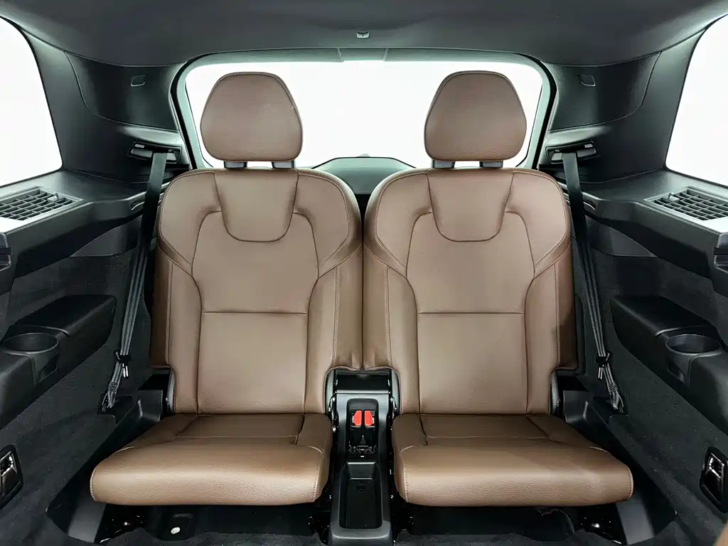 Volvo XC90 — миниатюра 11