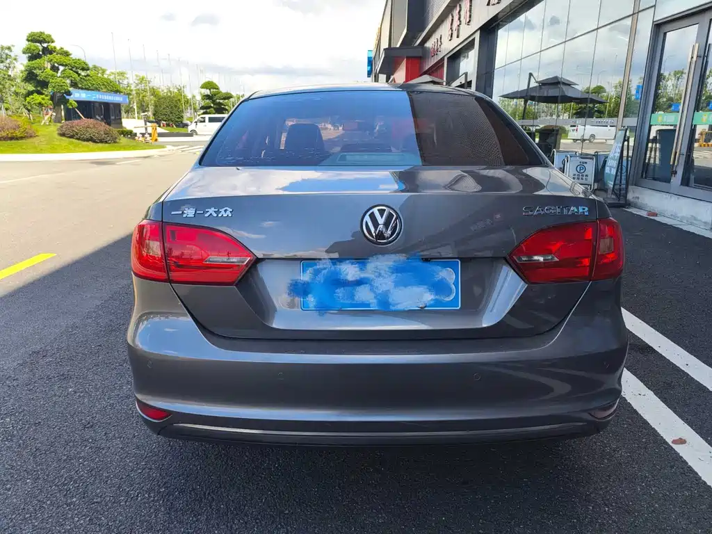 Volkswagen Sagitar — миниатюра 6