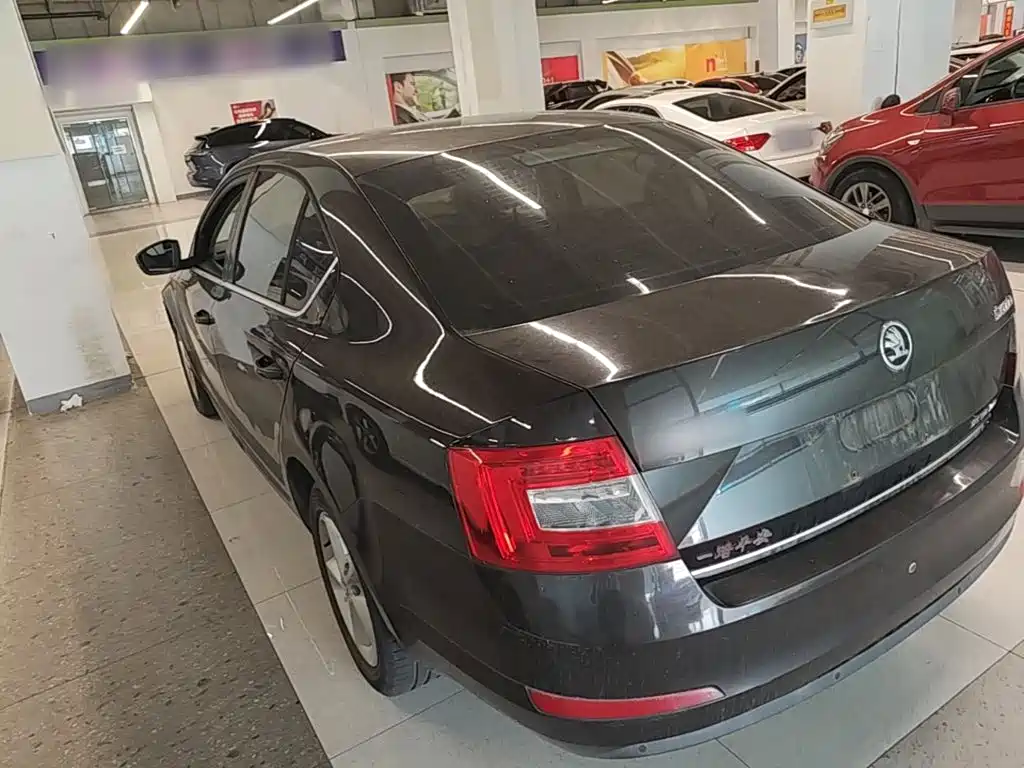 Skoda Octavia — миниатюра 5