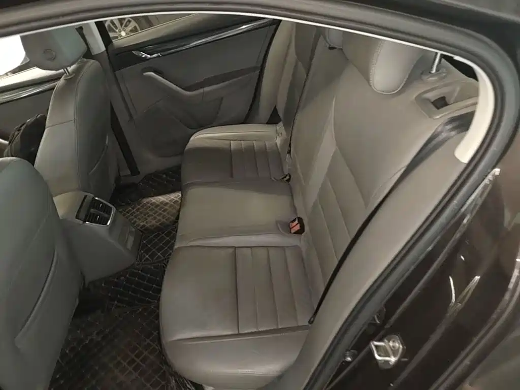 Skoda Octavia — миниатюра 17