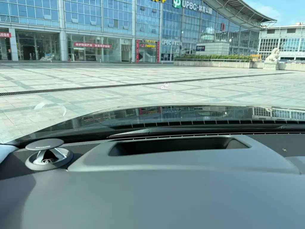 Audi S8 — миниатюра 9