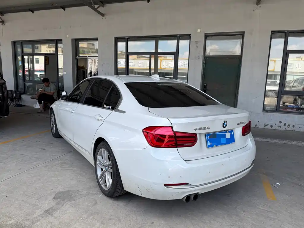 BMW 3 Series — миниатюра 9