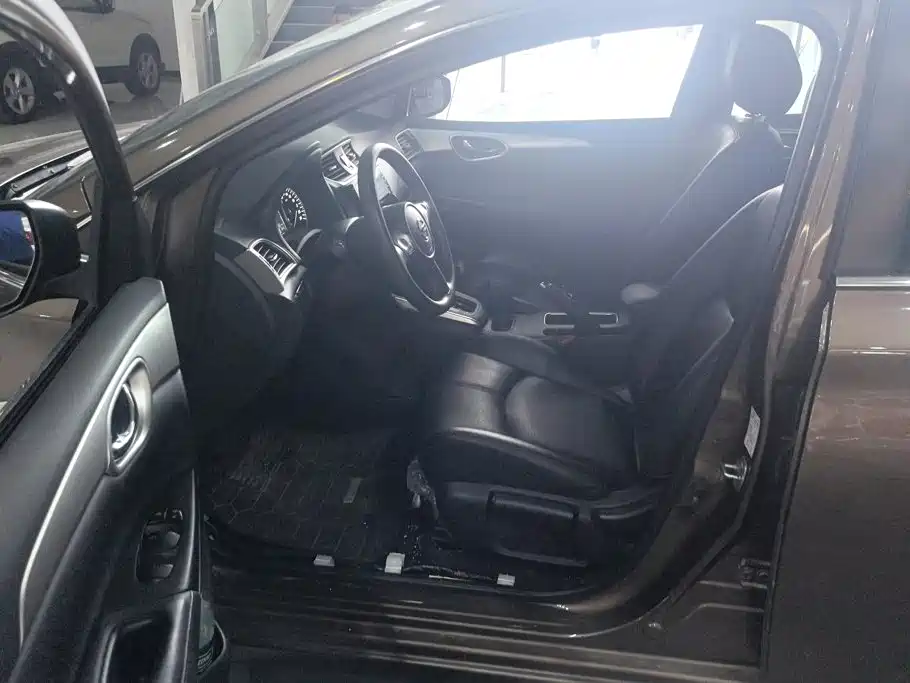 Nissan Sylphy — миниатюра 9