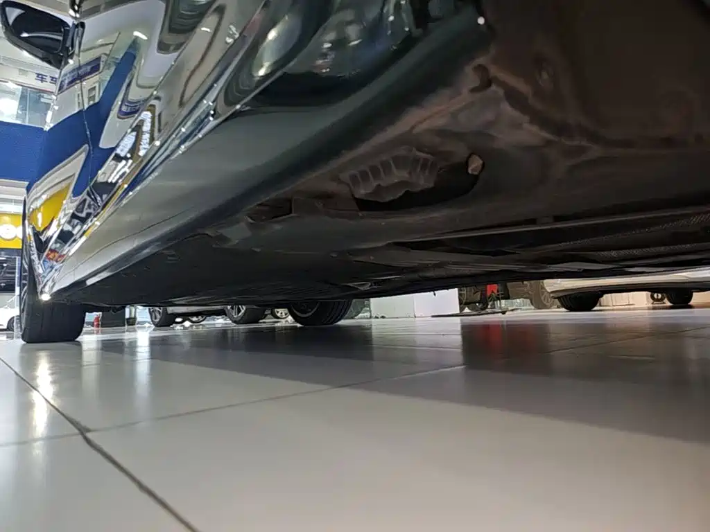 BMW 5 Series — миниатюра 22