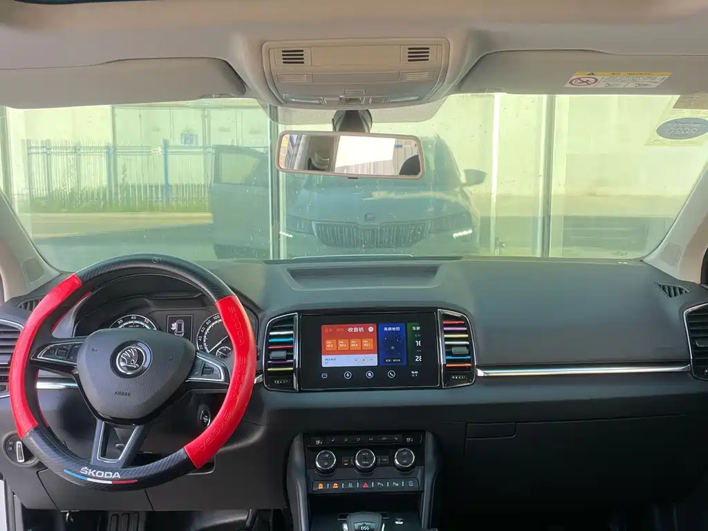 Skoda Karoq — миниатюра 6