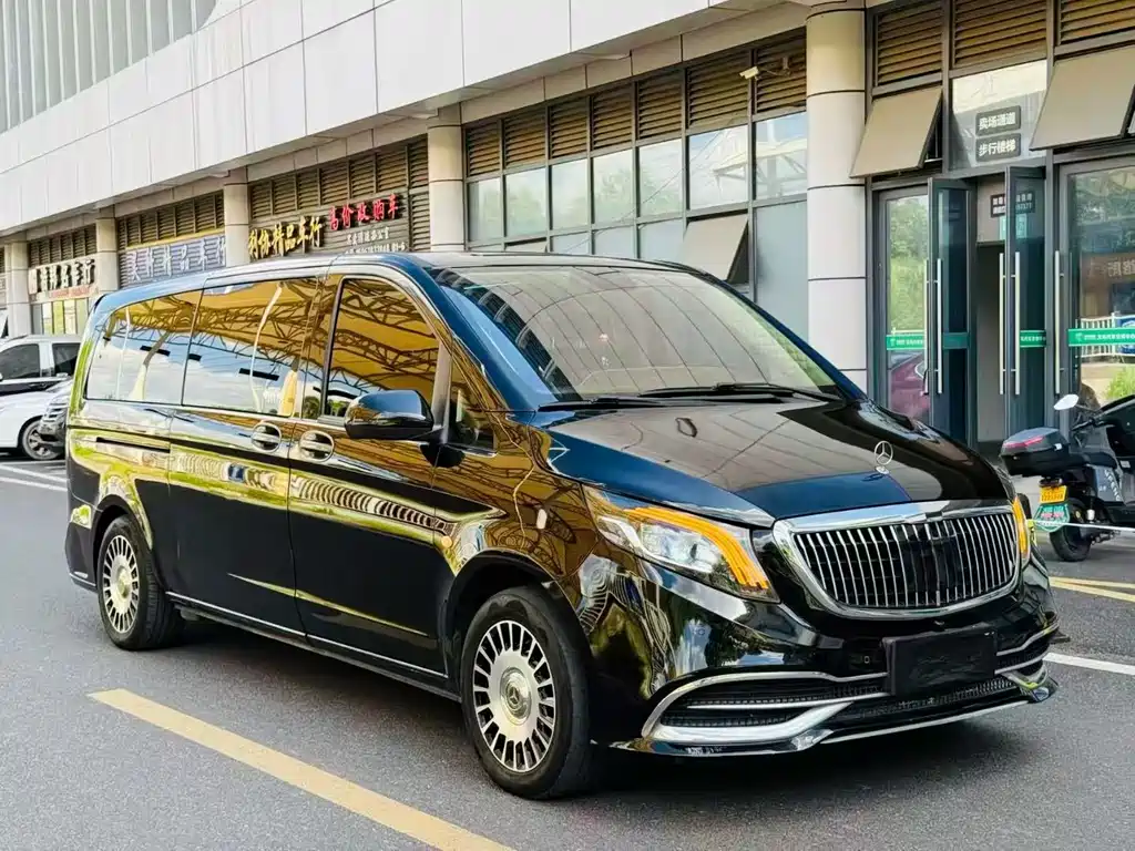 Mercedes-Benz Vito 2020 2.0T 7 мест