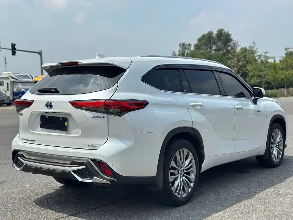 Toyota Highlander — миниатюра 5
