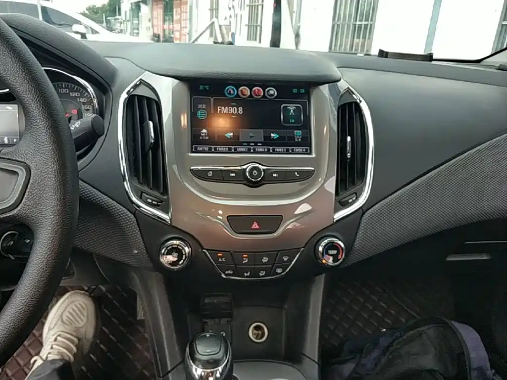 Chevrolet Cruze — миниатюра 13