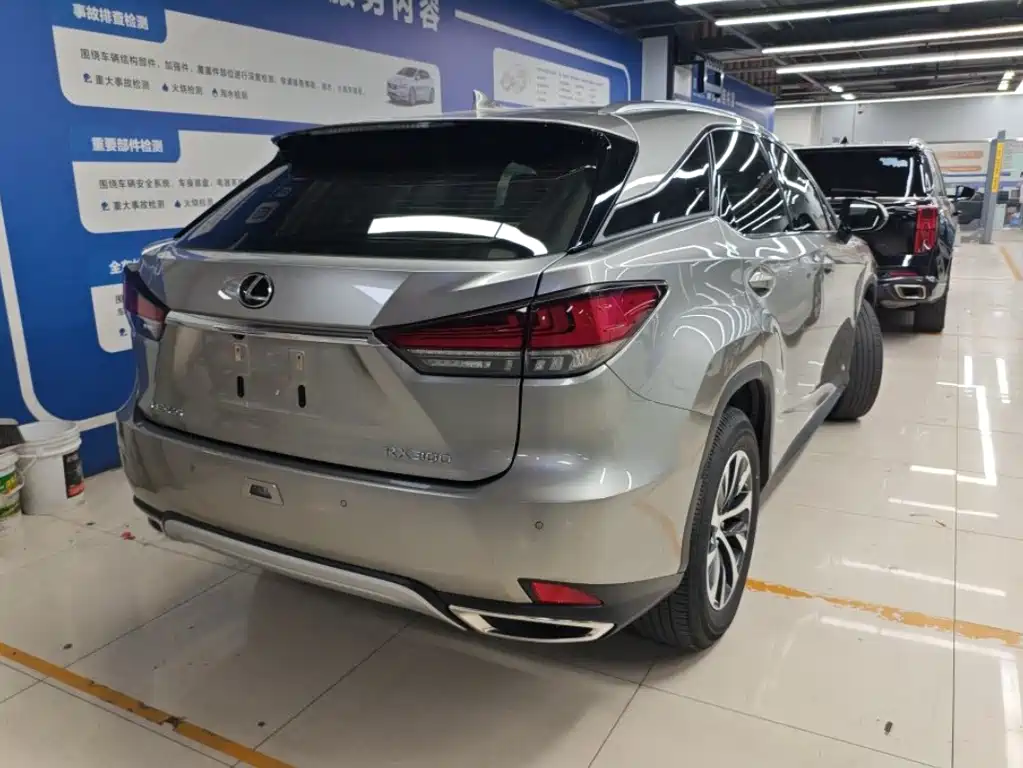 Lexus RX — миниатюра 2