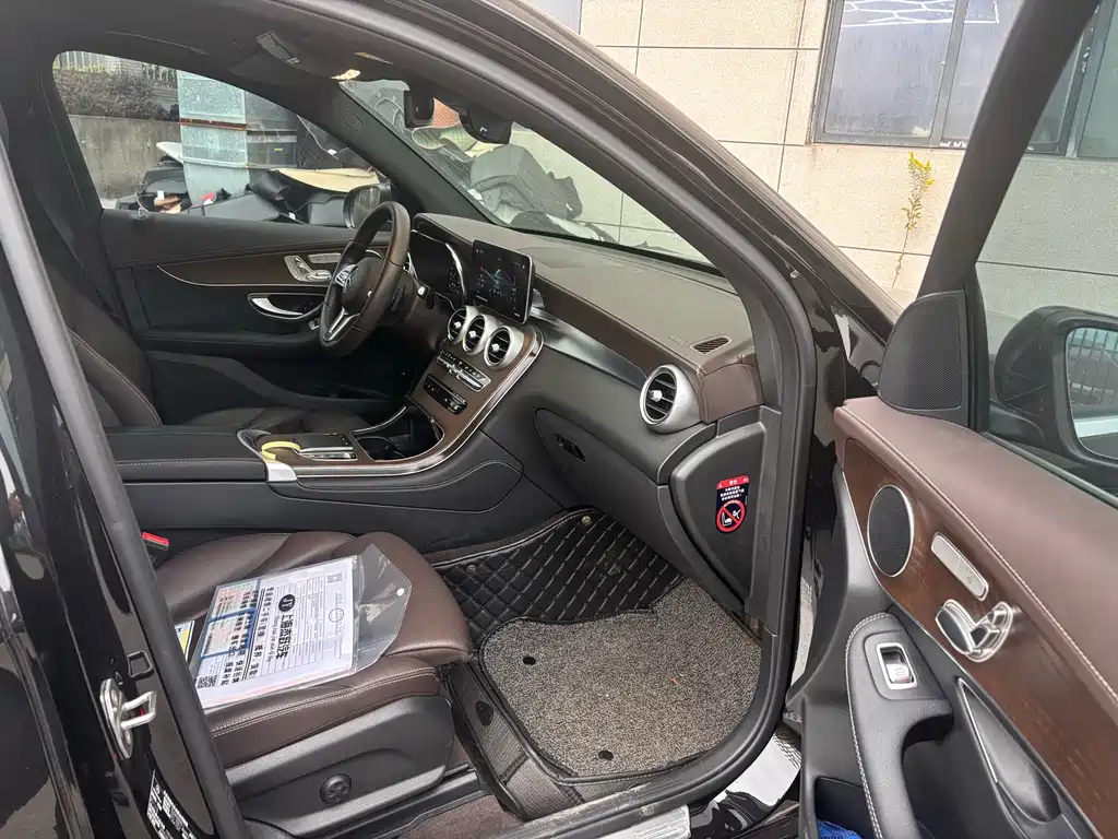 Mercedes-Benz GLC — миниатюра 10