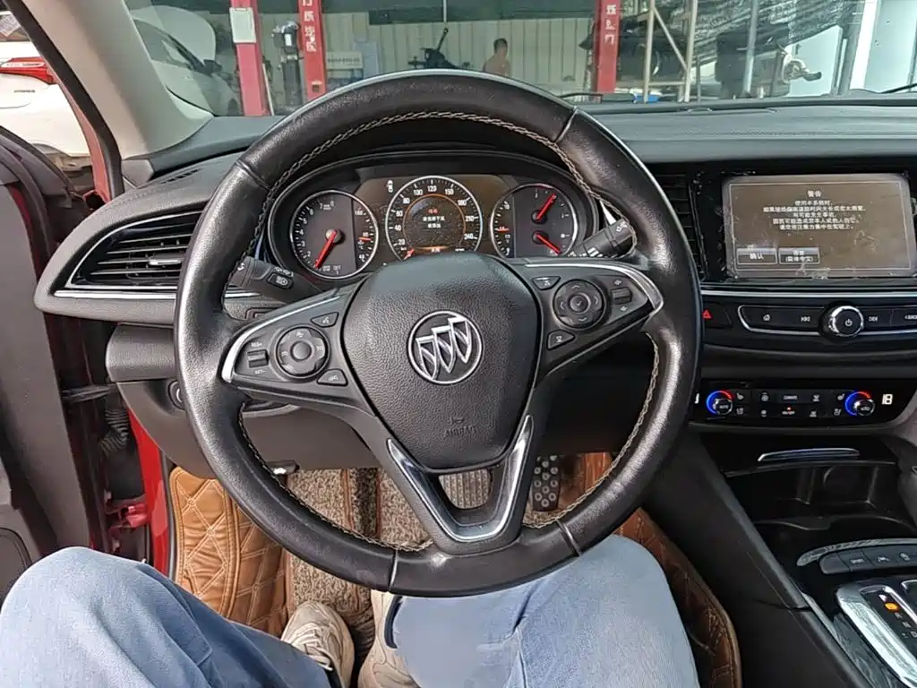 Buick Regal — миниатюра 11
