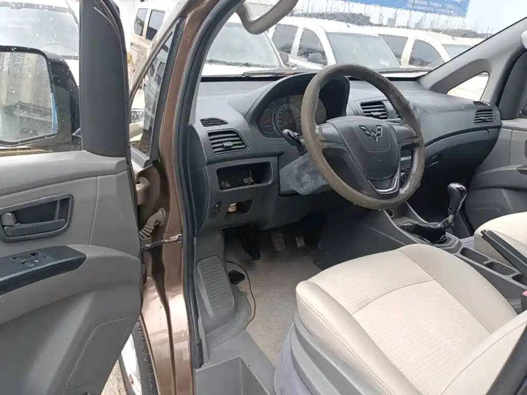 Wuling Zhengcheng Classic — миниатюра 16