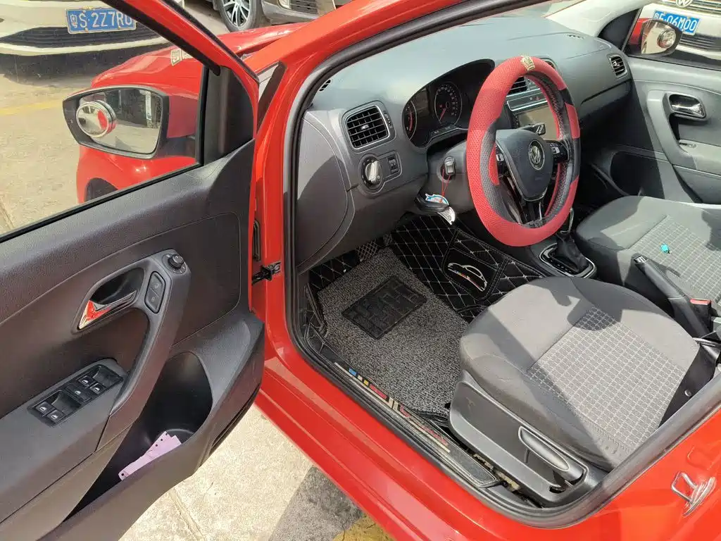 Volkswagen Polo — миниатюра 12