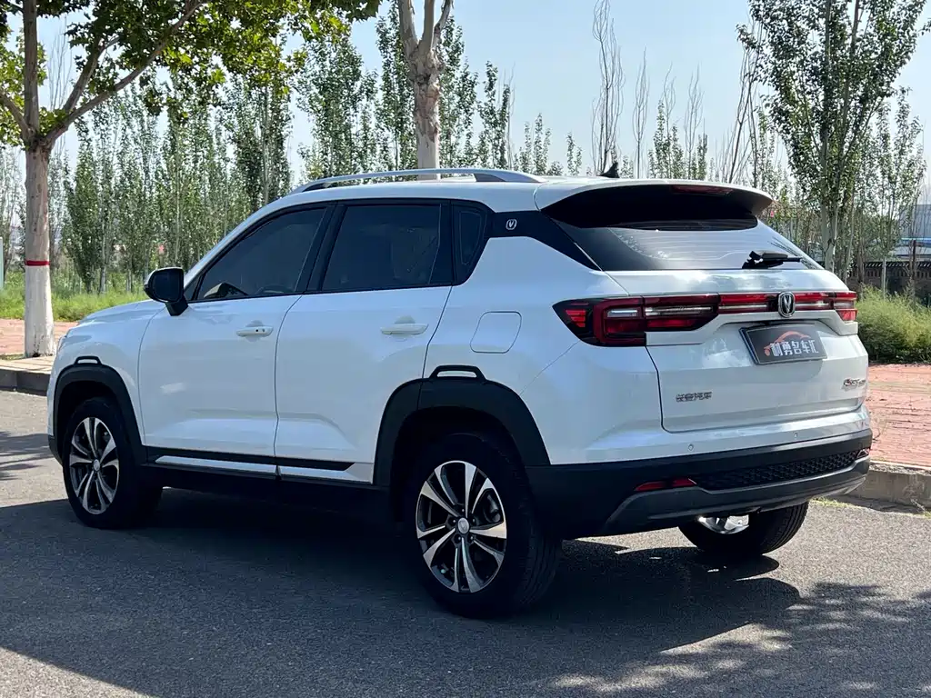 Changan CS35PLUS Glory Million Edition 1.6L Manual Elite Edition, фото 6