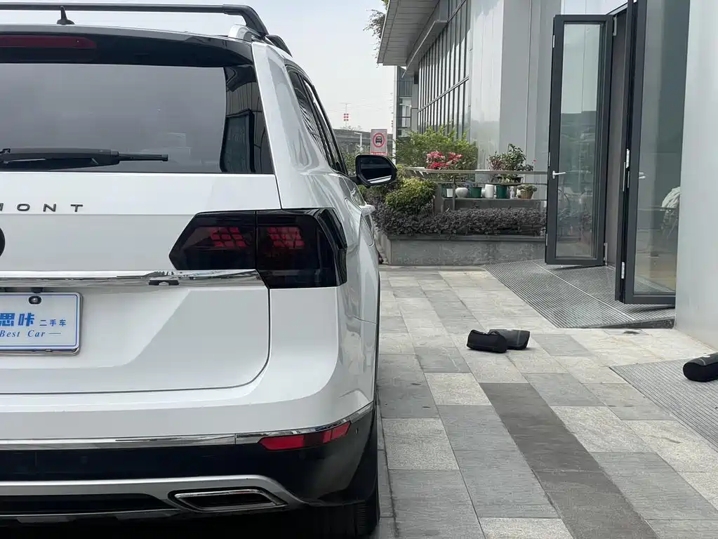 Volkswagen Teramont — миниатюра 10