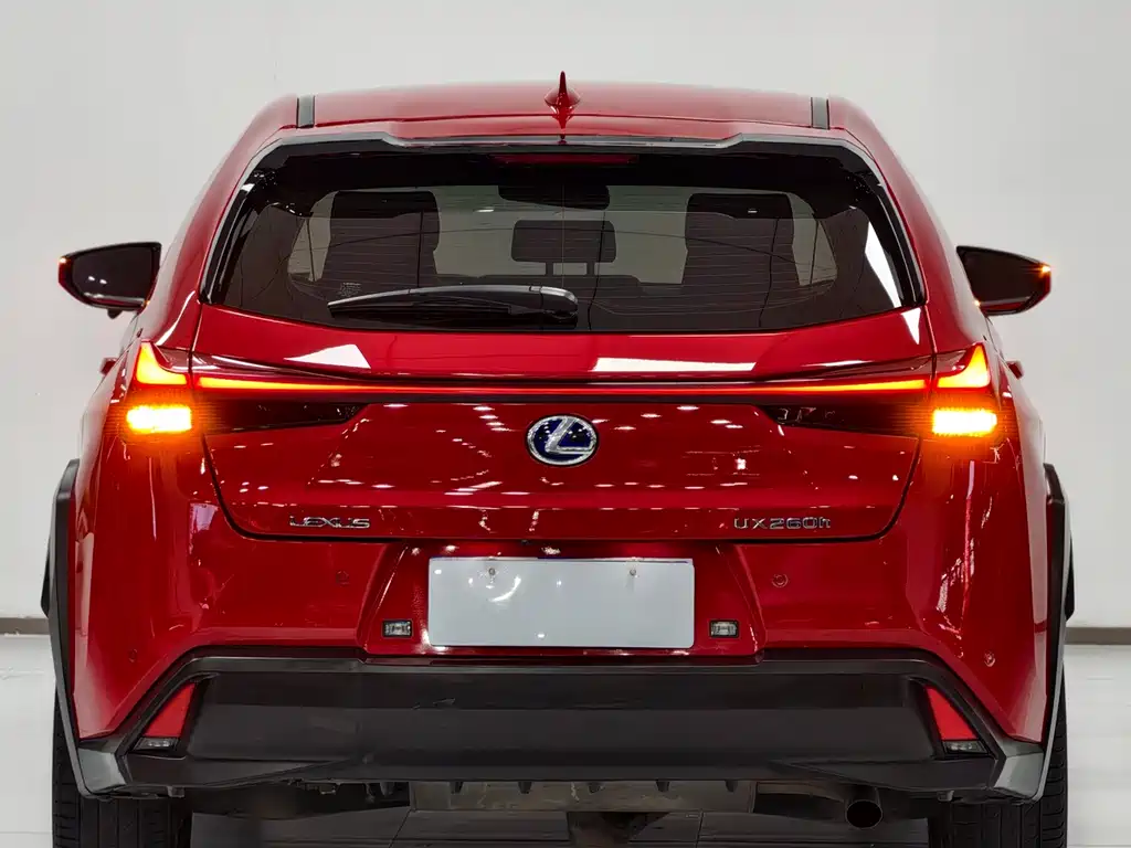 Lexus UX — миниатюра 6