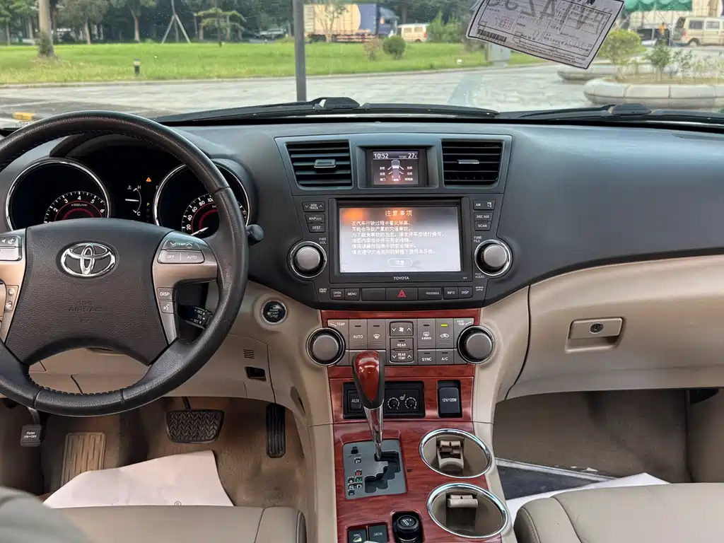 Toyota Highlander — миниатюра 25