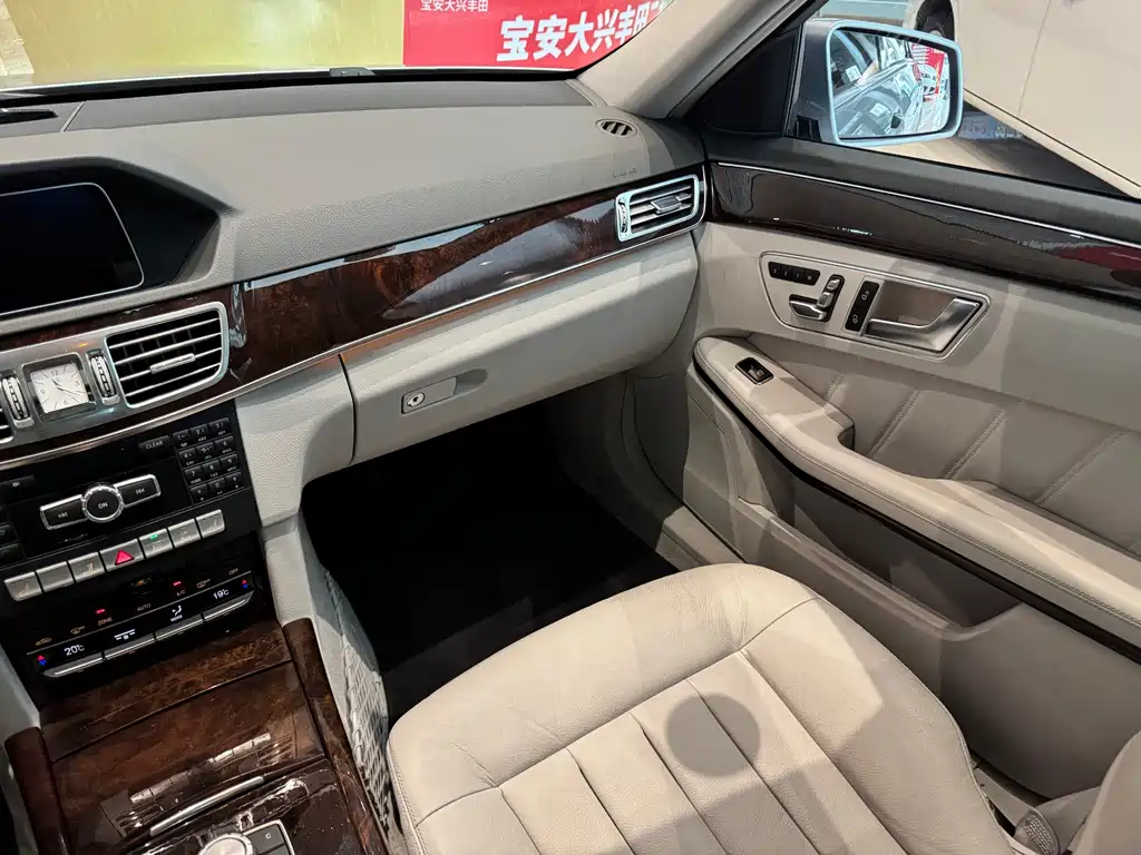 Mercedes-Benz E-Class — миниатюра 17