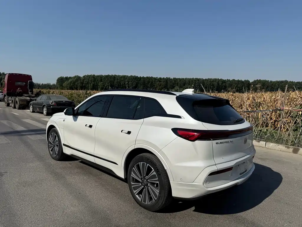 Buick E5 — миниатюра 4