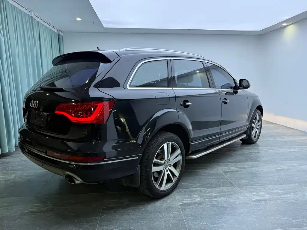 Audi Q7 — миниатюра 7