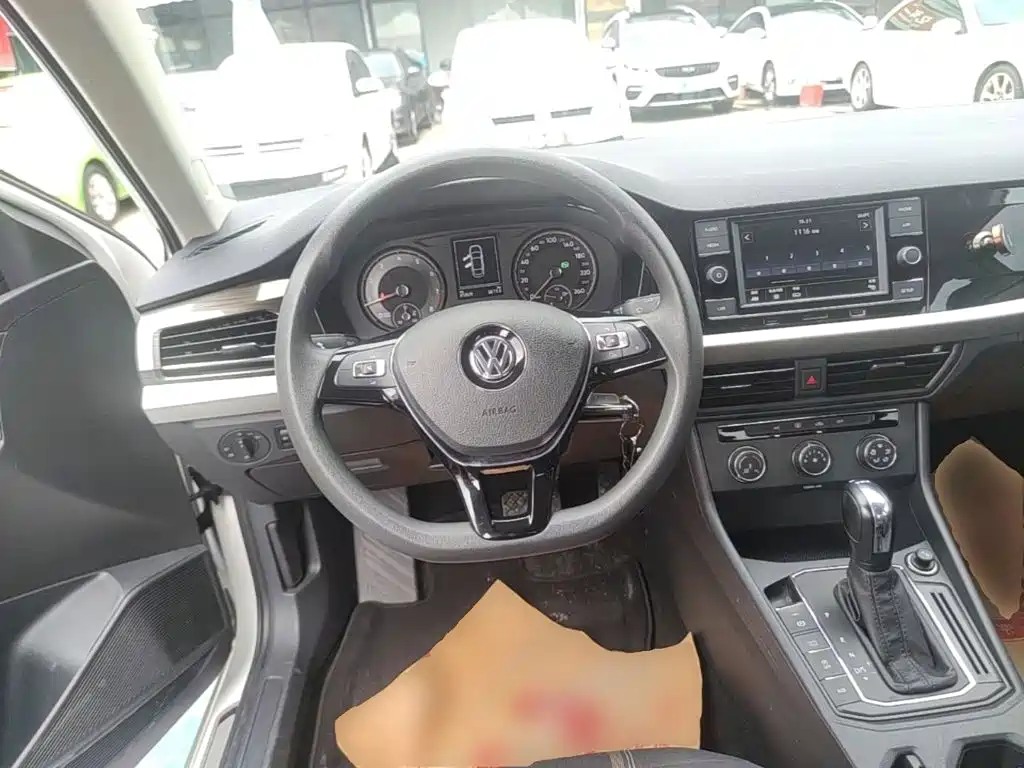 Volkswagen Lavida — миниатюра 11