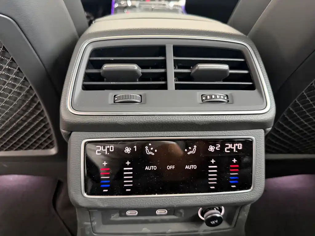 Audi A6L — миниатюра 12