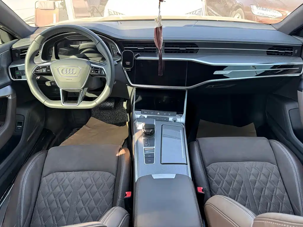 Audi A7L — миниатюра 16