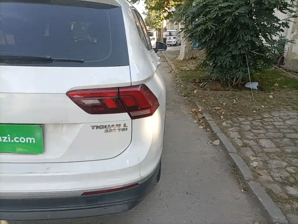 Volkswagen Tiguan L — миниатюра 8