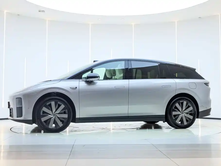 Li Auto Идеальный i6 — миниатюра 8