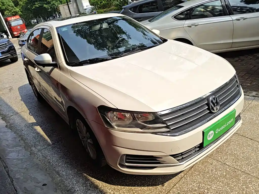 Volkswagen Lavida — миниатюра 4
