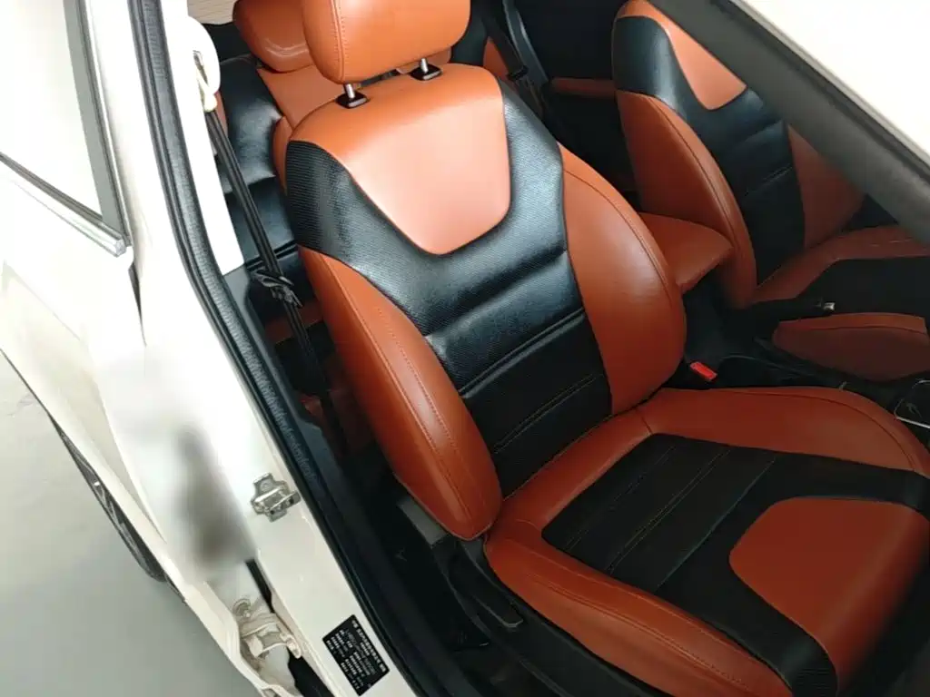 BAIC Senova X35 — миниатюра 25
