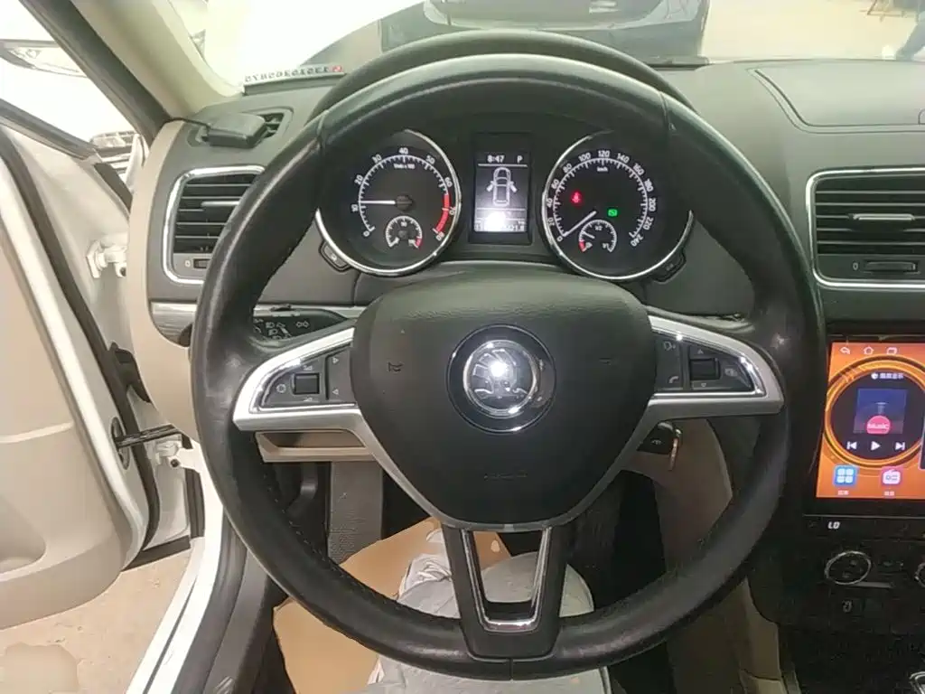 Skoda Yeti — миниатюра 11