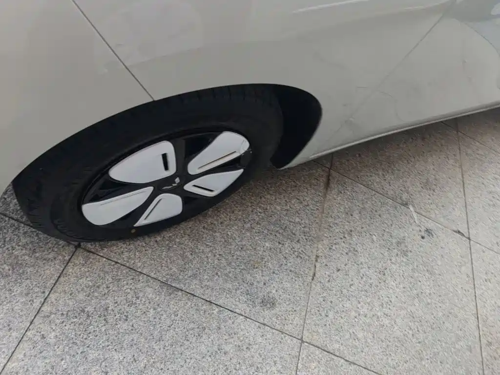Wuling MINIEV — миниатюра 23