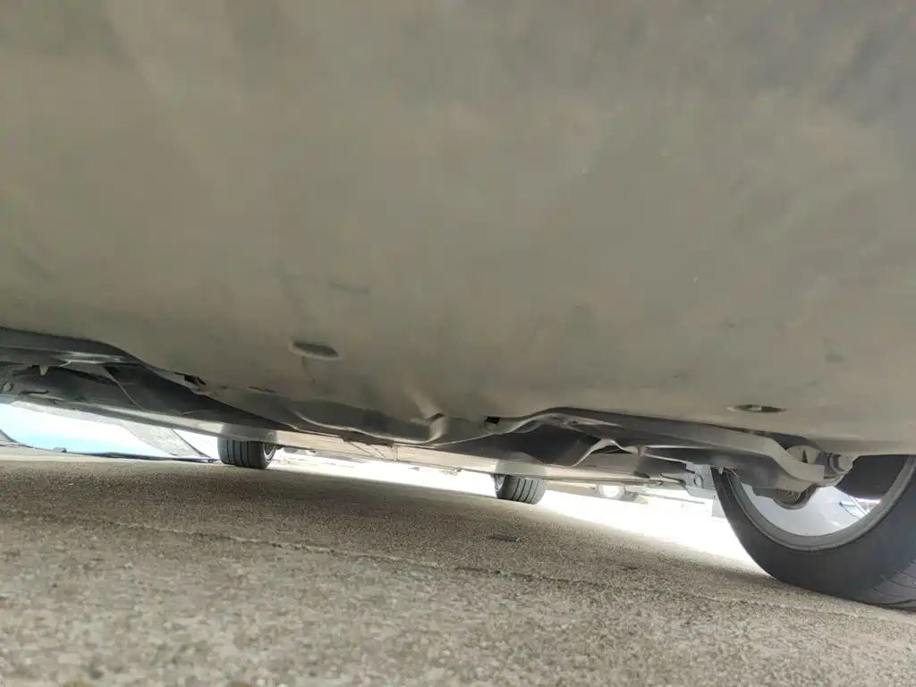 Tesla Model 3 — миниатюра 24