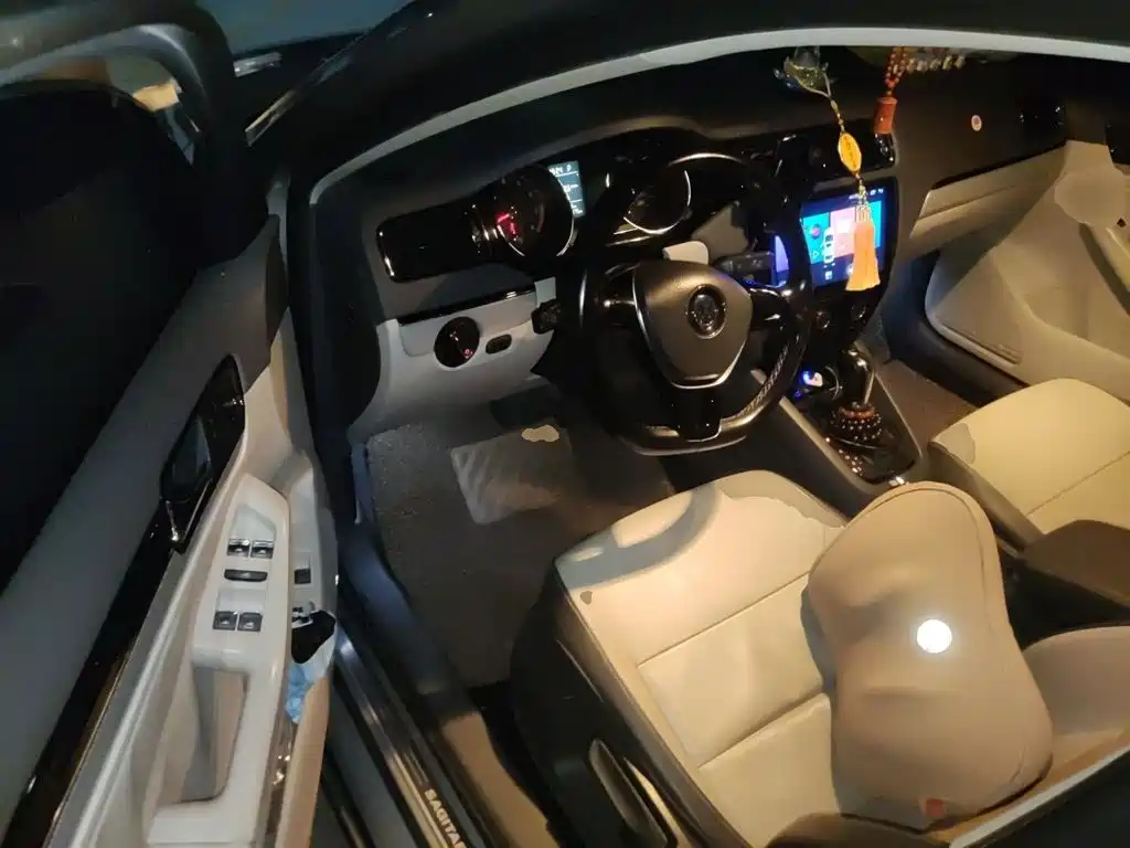 Volkswagen Sagitar — миниатюра 17