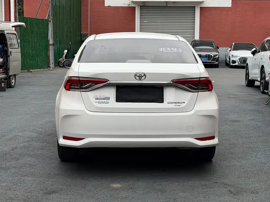 Toyota Corolla — миниатюра 5