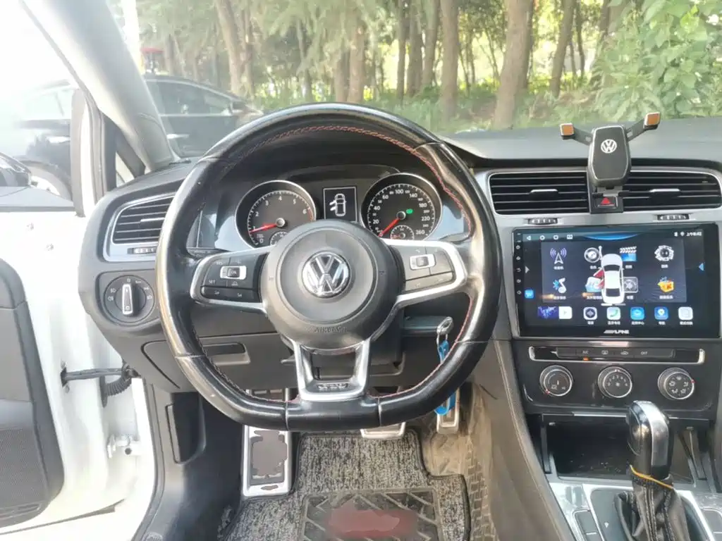 Volkswagen Golf — миниатюра 11