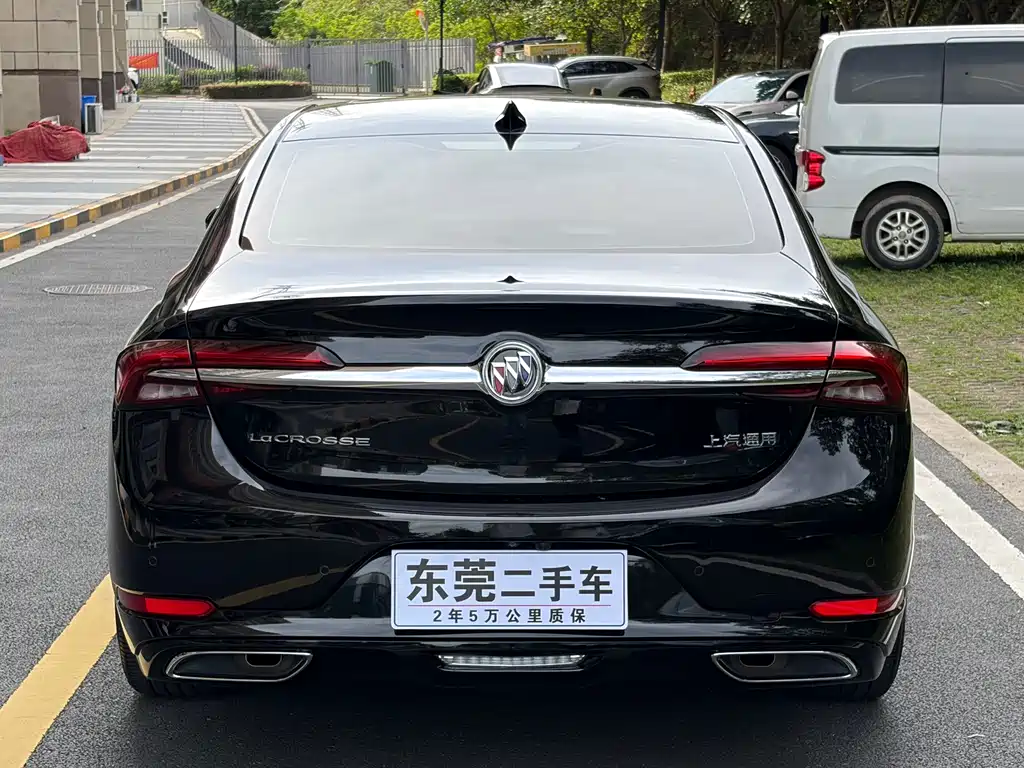 Buick LaCrosse 2022 Avenir