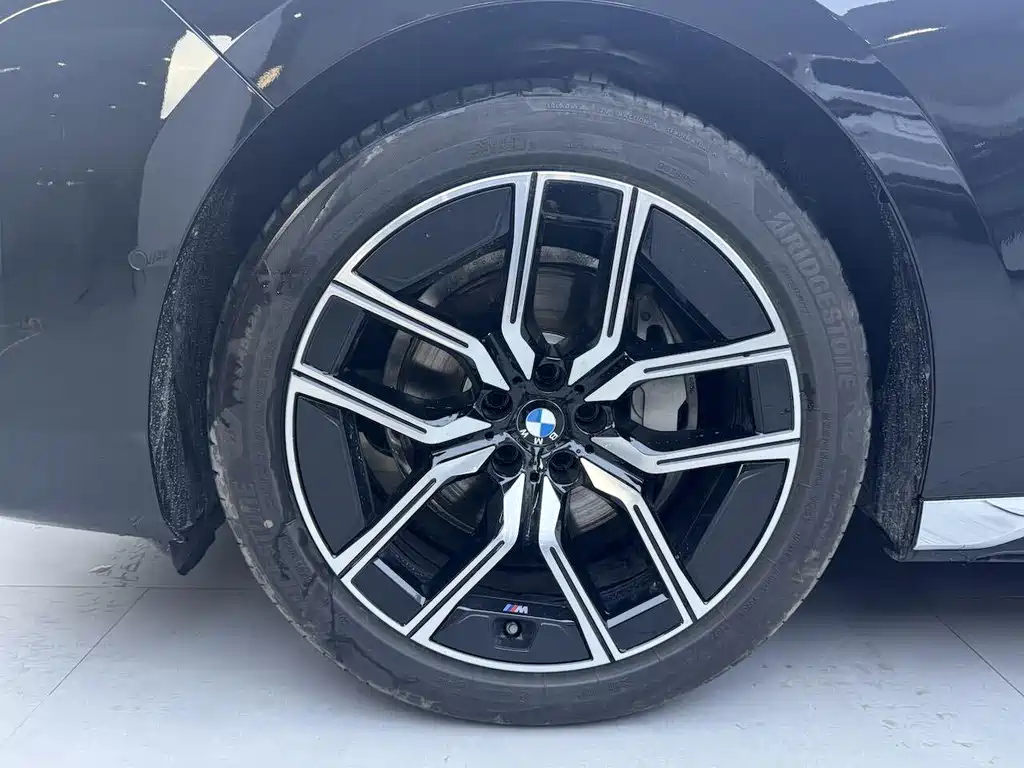 BMW 7 Series 7 2023 735Li M Sport
