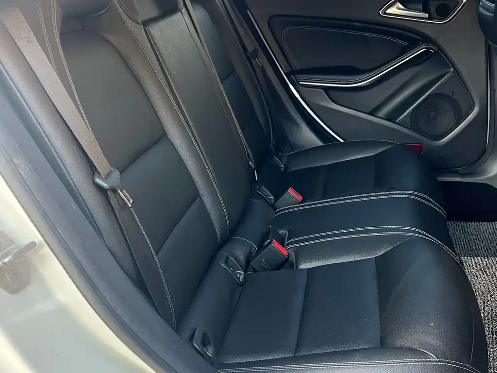 Mercedes-Benz CLA (Import) — миниатюра 8