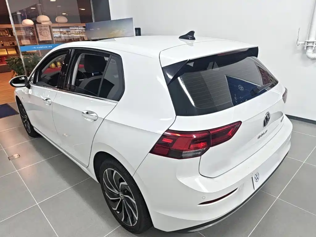 Volkswagen Golf — миниатюра 5