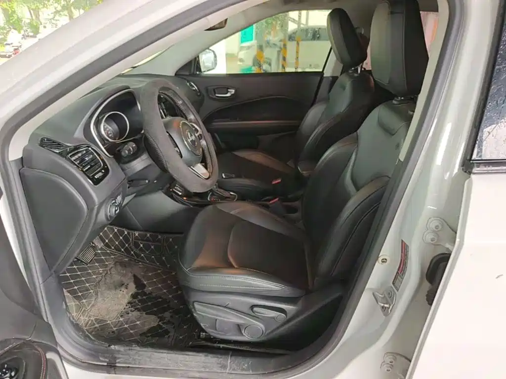 Jeep Compass — миниатюра 15