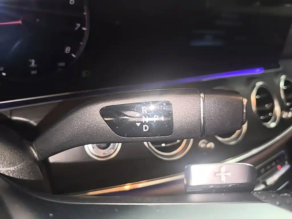 Mercedes-Benz E-Class — миниатюра 14