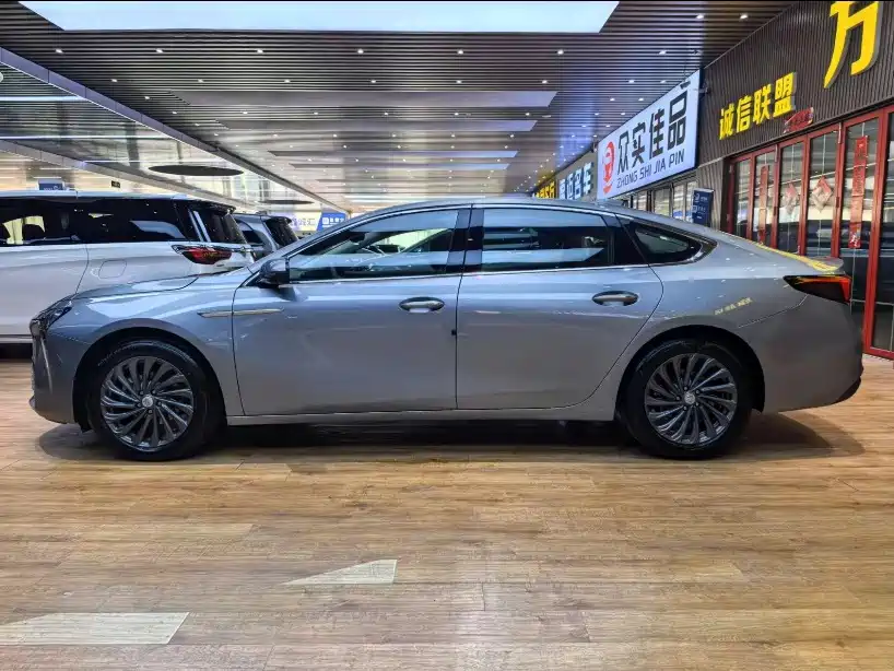 Buick LaCrosse — миниатюра 21