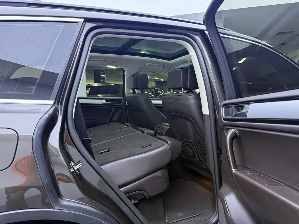 Volkswagen Touareg — миниатюра 7