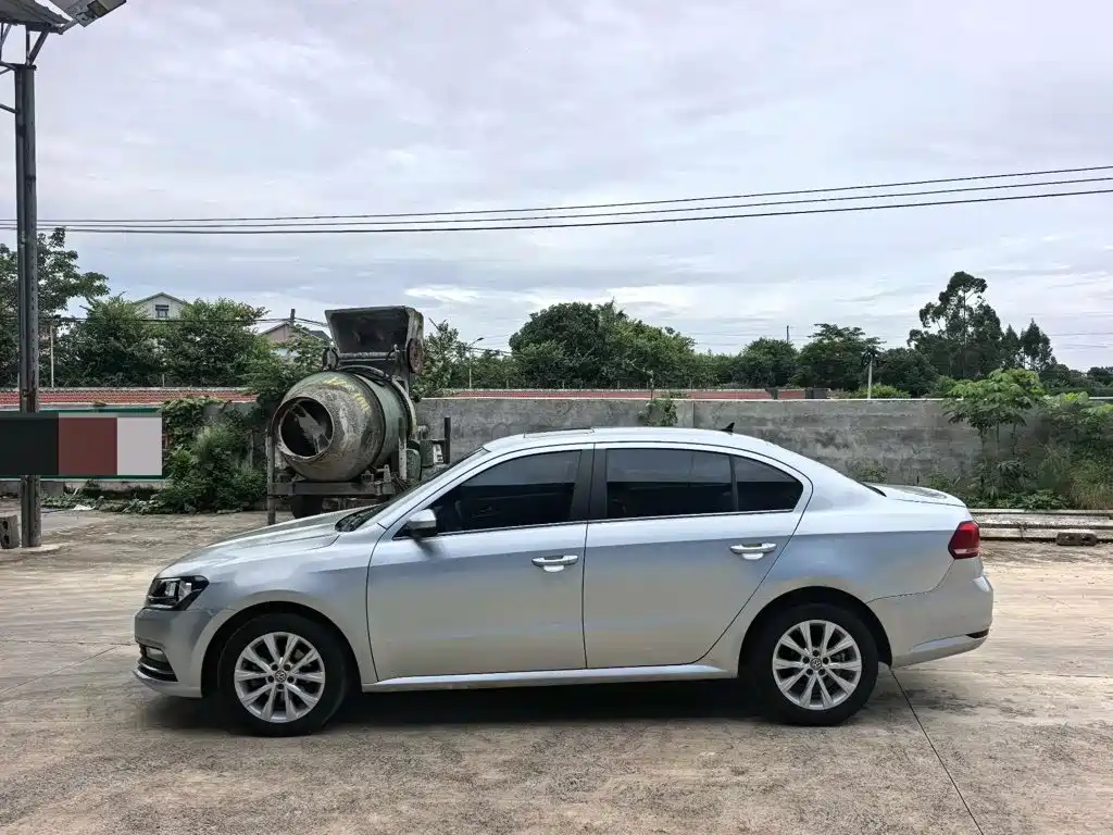 Volkswagen Lavida — миниатюра 6