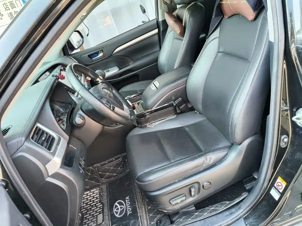Toyota Highlander — миниатюра 16
